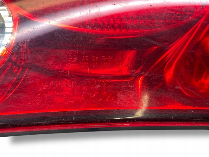 PHARE GAUCHE ARRIÈRE JAGUAR X-TYPE 2.1 V6 89021757A