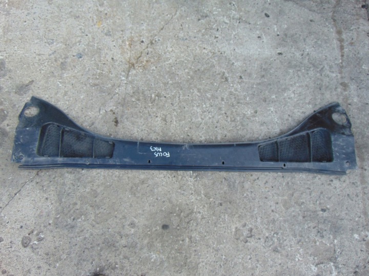 DOUBLURE DE PASSAGE DE ROUE PLASTIQUE FORD FOCUS MK3 EUROPE