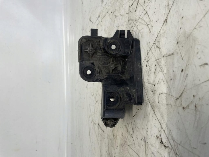 GLISSIÈRE PARE-CHOCS DROIT ARRIÈRE AUDI A6 C6 06R QUATTRO 4F0807892