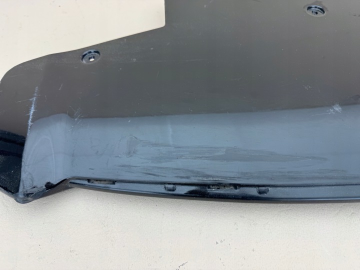 LAND ROVER VELAR L560 17R- PLAQUE DOUBLURE PARE-CHOCS AVANT J8A2-19B537