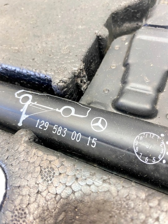 ÉLÉVATEUR MERCEDES-BENZ SL (R230) A2215810001 5.5L GASOLINE 285KW 2006
