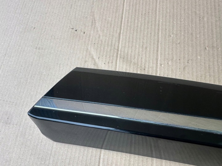 RENAULT CLIO IV HAYON MOULURE PORTES GAUCHE ARRIÈRE 828772096R