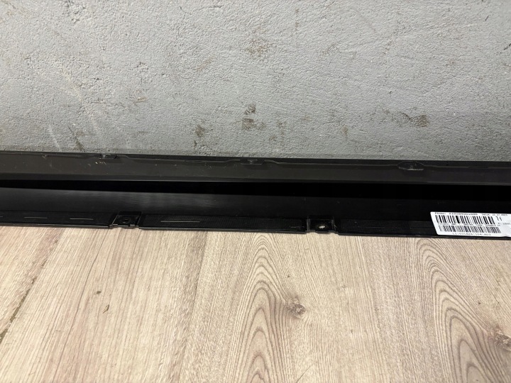 BMW M4 G82 G83 MOULURE REVÊTEMENT SEUIL GAUCHE 8084409