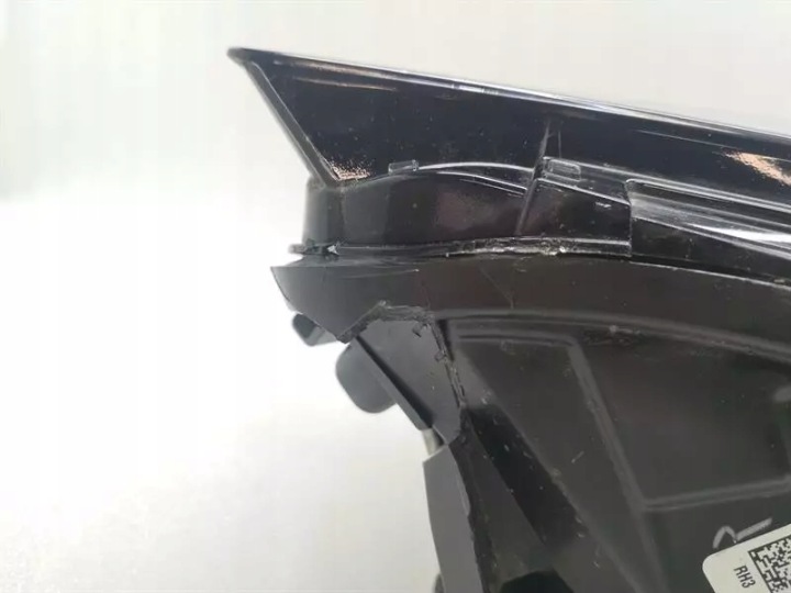 TESLA MODÈLE 3 STANDARD RANGE RIGHT HEADLIGHT 1077380-00C HAND DRIVE RHD