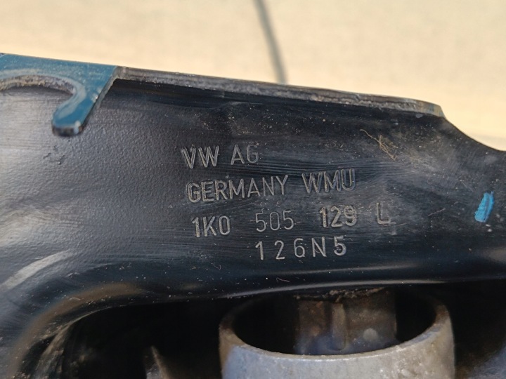 VW GOLF 8 LIFT VARIANT 1.5 TSI 110KW 2026 R BRAS DE SUSPENSION GAUCHE ARRIÈRE 5WA501051CA