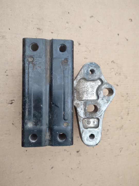AVANT COUSSIN MOTEUR FORD TRANSIT CUSTOM G3160266
