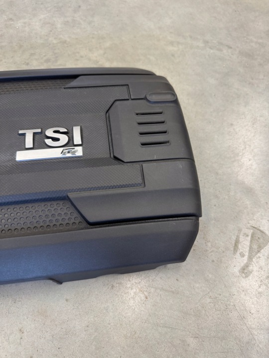 PROTECTION COUVERCLE MOTEUR VW GOLF VII 7 7.5R ORIGINAL 06K103925BN