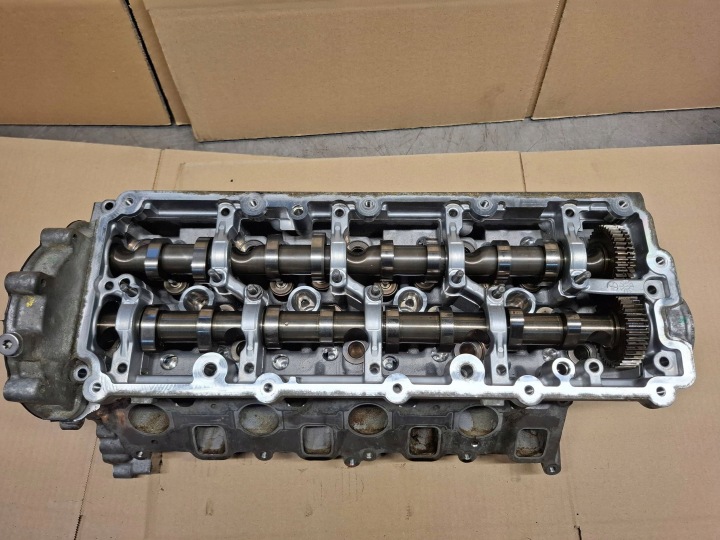 CULASSE MOTEUR GAUCHE CÔTÉ 4.2 TDI CDS VOLKSWAGEN TOUAREG II Q7 1057353BH