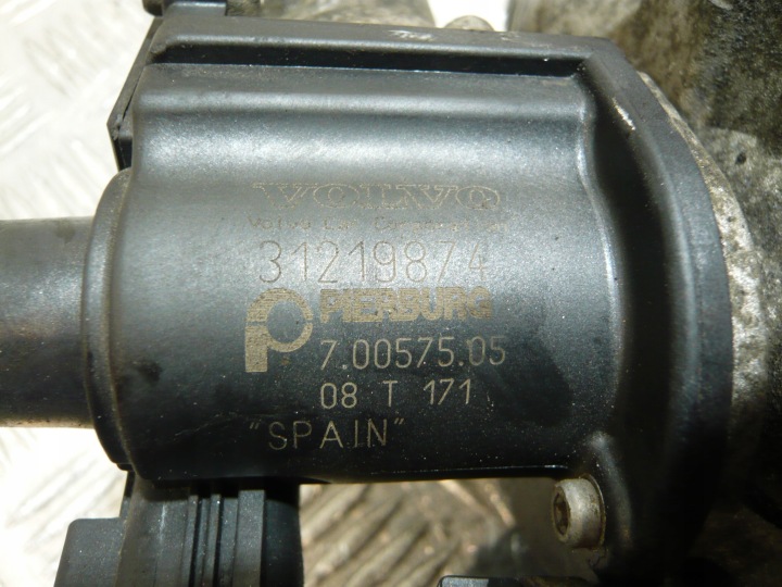 VOLVO 2.4 D5 RADIATEUR GAZ D'ÉCHAPPEMENT 880766L EGR 31219874