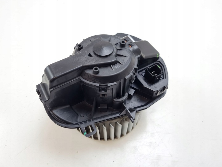 2015 PORSCHE CAYENNE (92A) VENTILATEUR CONDUIT D'AIR 7P0820021F