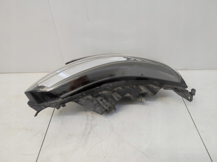 PROJECTEUR COMPLET LED DROIT AVANT RENAULT MEGANE IV 4