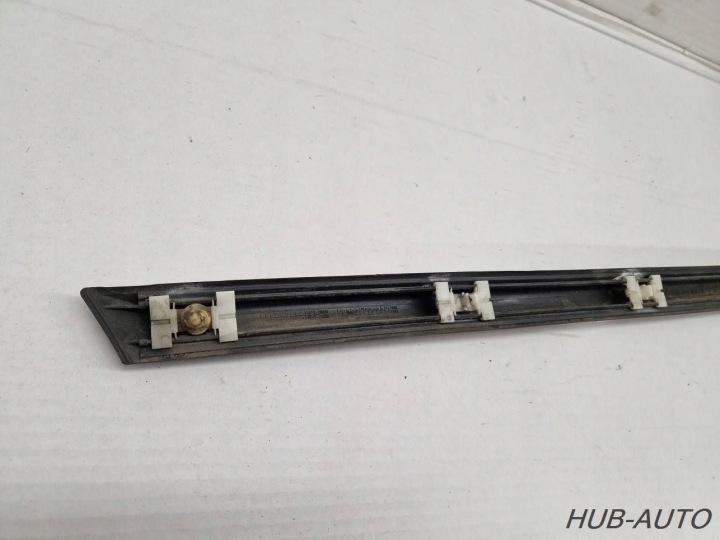 MOULURE GARDE-BOUE ARRIÈRE GAUCHE ARRIÈRE GAUCHE BMW 3 E36 COMPACT 8146361