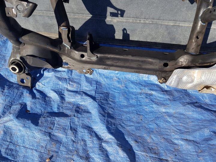 CHÂSSIS AVANT BERCEAU CHÂSSIS AVANT MERCEDES ML W166 GLE X166 1663302000