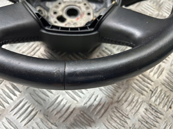 VOLANT CUIR PALETTES AUDI A4 B7 B8 8K0419091C