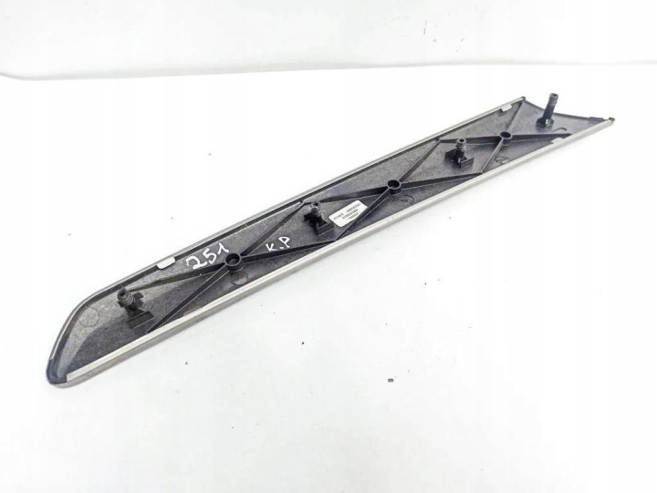 MOULURE DÉCORATIVE FLANC AVANT GAUCHES PORTES MERCEDES-BENZ R (W251, V251)