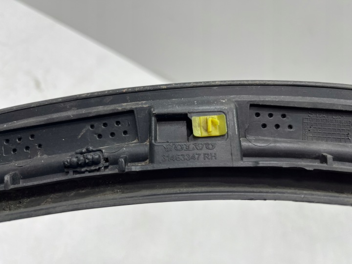 VOLVO XC90 II 2 MOULURE REVÊTEMENT GARDE-BOUE AVANT DROITE 31463347