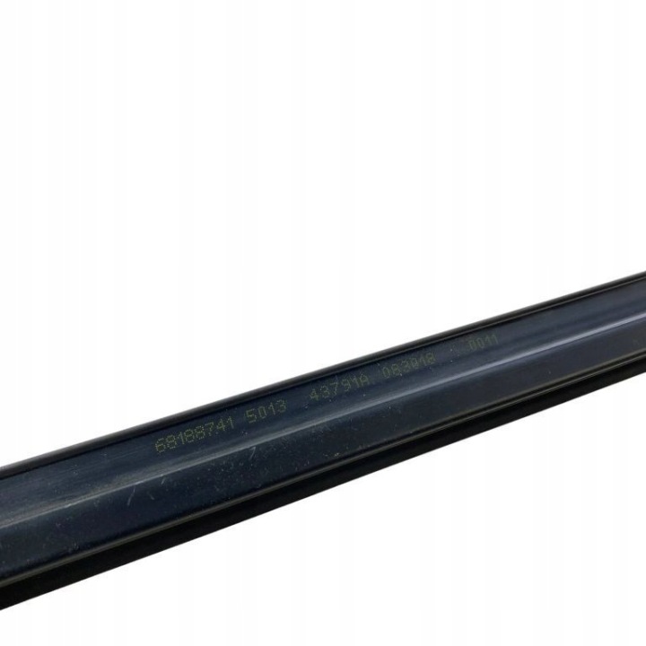 2018 CHRYSLER PACIFICA MOULURE JOINT D'ÉTANCHÉITÉ VITRES PORTES À COULISSEMENT 68188741