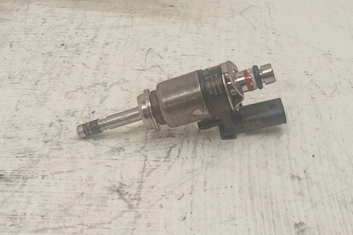 INJECTEUR SEAT OE ESSENCE ORIGINAL 1 PCS