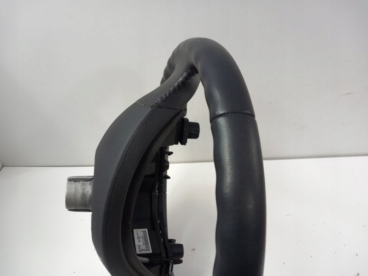 RENAULT MODUS I HAYON VOLANT CUIR 8200281627