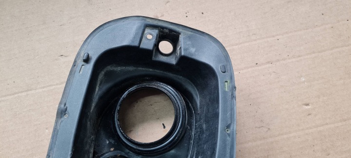 Q5 8R SQ5 LIFT CLAPET GOULOTTE DE REMPLISSAGE CARBURANTS LY9C 8R0809999B