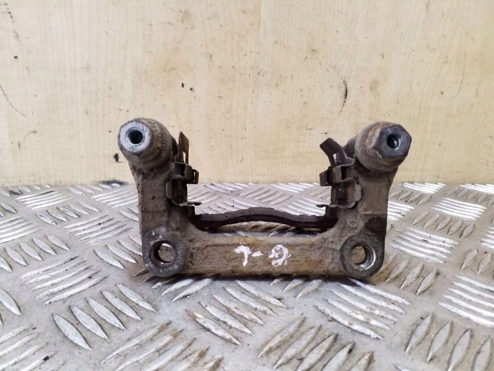 LAND ROVER FREELANDER 2 LR2 COLLIER ÉTRIER ARRIÈRE GAUCHE CÔTÉ