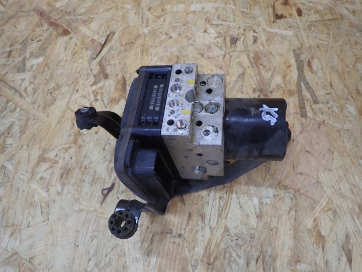 POMPE ABS BMW X5 E 70 3.0 EUROPE 6782363