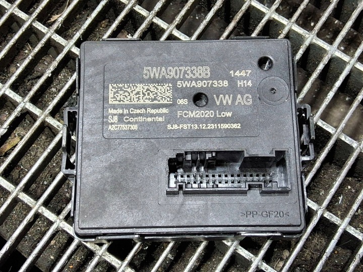 MODULE DE COMMANDE D'ÉCLAIRAGE (LCM) AUDI A3 8Y 5WA907338B