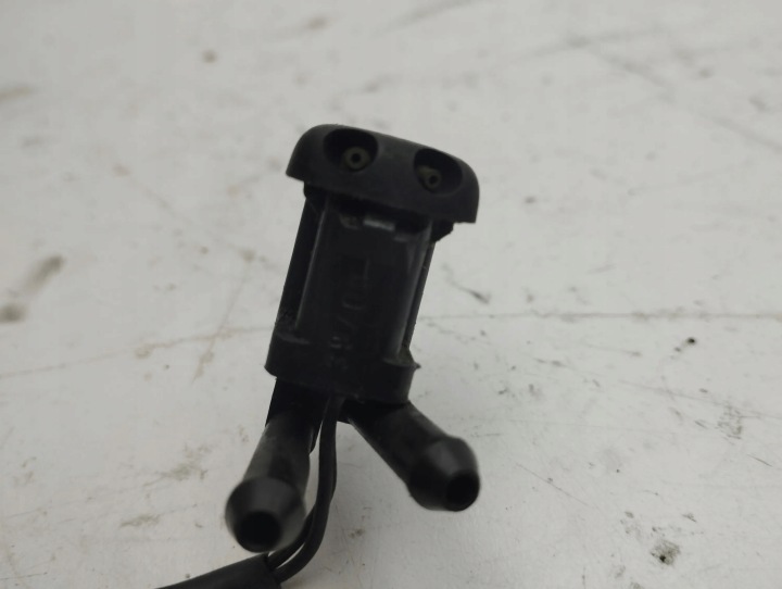 BMW 5 E39 2002 ENSEMBLE BUSE LAVE-GLACE VITRES AVANT AVANT