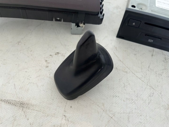 VW GOLF VII RADIO MONITEUR ANTENNE LECTEUR DE CARTE KART CHANGEUR NAVI NAVIGATION
