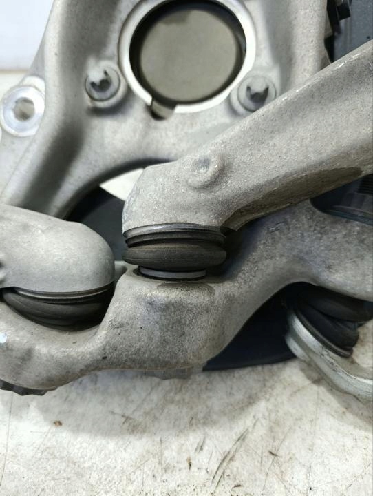 ENSEMBLE BRAS DE SUSPENSION AVANT SUSPENSIONS MERCEDES-BENZ EQS 2022 GAUCHE CÔTÉ 2