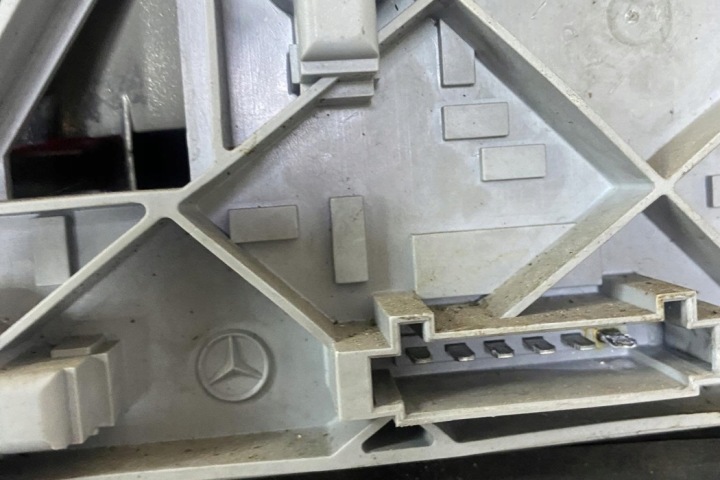 PHARE GAUCHE ARRIÈRE MERCEDES-BENZ C (W203) 2038200164 GASOLINE 2002