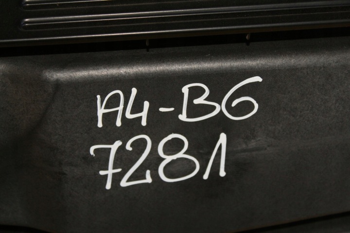 TABLEAU DE BORD COCKPIT A4 B6 8E0819655