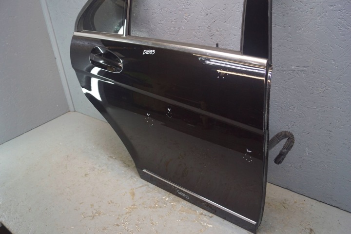 MERCEDES W204 BERLINE PORTES DROIT ARRIÈRE C197 197 (D1593)