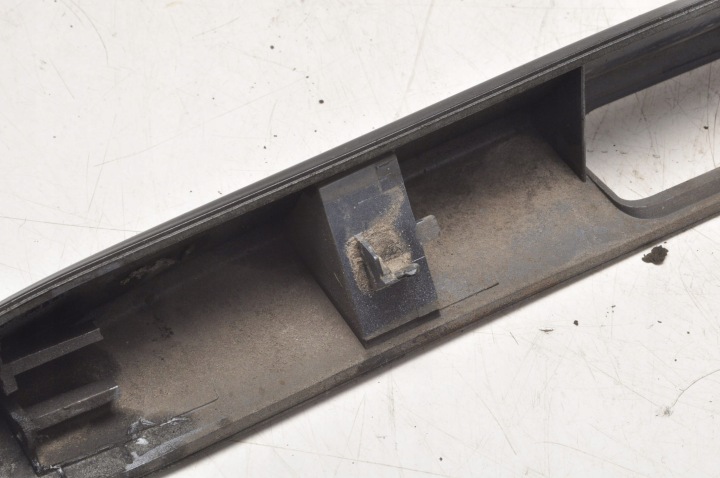 PEUGEOT 307 UNIVERSEL CACHE MOULURE COUVERCLES DE COFFRE 9638615777