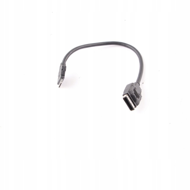 MERCEDES W212 W218 CÂBLE ADAPTATEUR IPOD IPHONE FIL A0018278404