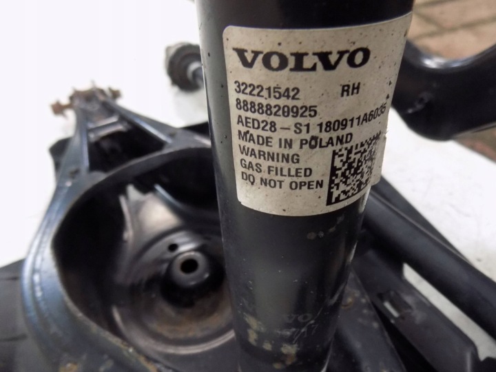 VOLVO XC40 AWD SUSPENSION ROTULE DE DIRECTION BRAS DE SUSPENSION DEMI-ARBRE DROIT ARRIÈRE 32221150