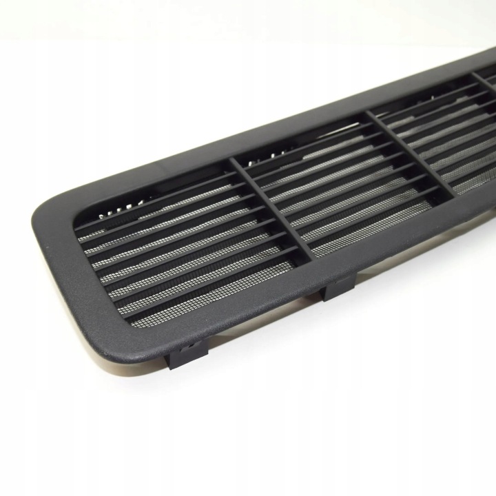 FORD TRANSIT MK4 CAPOT GAUCHE GRILLE ADMISSION AIR VERS CHAUFFAGE 2339319
