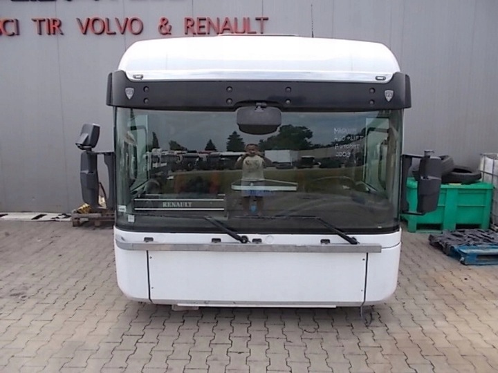 RENAULT MAGNUM 460 DXI RESTYLING VEGA CABINA KIT 2010 