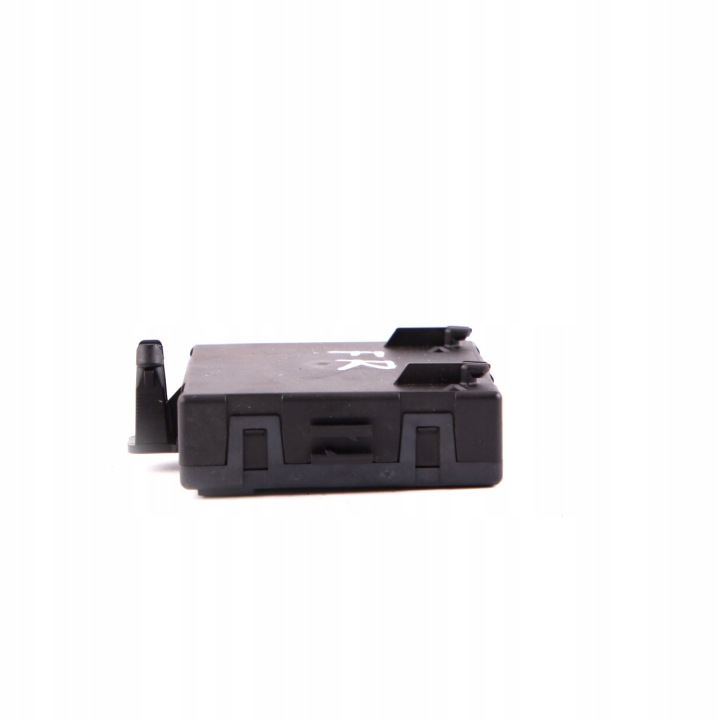 MERCEDES-BENZ C-CLASS W204 MODULE CONTRÔLEUR PORTES DROIT AVANT A2048207485
