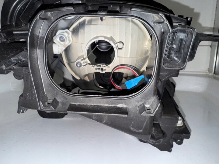 PHARE AVANT GAUCHE MINI COUNTRYMAN R60 R61 ORDINAIRE H7 9801027 05
