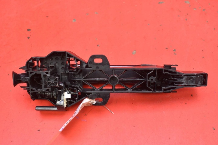 POIGNÉE DROITE ARRIÈRE ARRIÈRE TEKNA 806067754R DACIA SANDERO STEPWAY 3 III 20-21