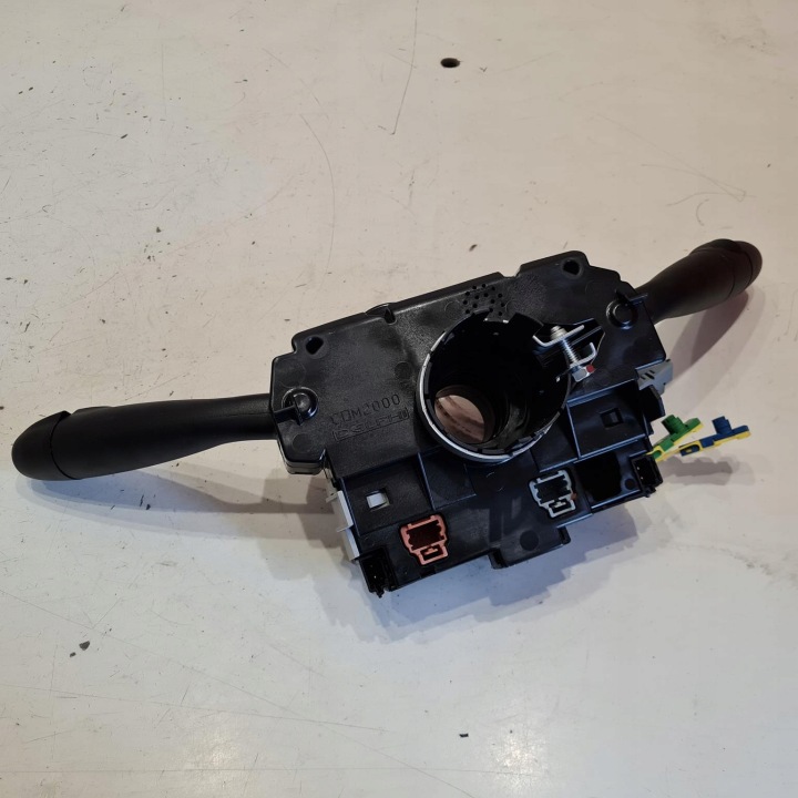 CITROEN BERLINGO PEUGEOT PARTENAIRE COMMUTATEUR COMPOSITE OE 6242F2