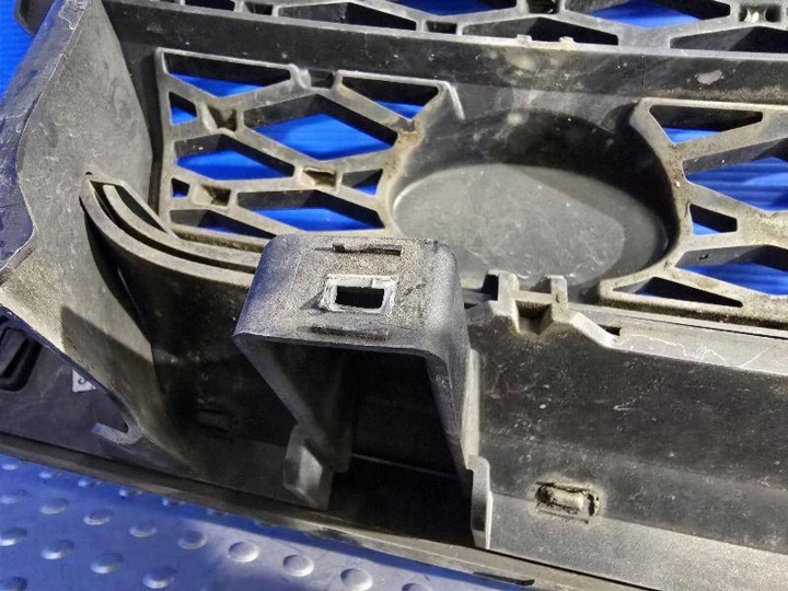 LAND ROVER RANGE ROVER SPORT L320 LIFT 09- AH32-8138-AW CALANDRE CALANDRE