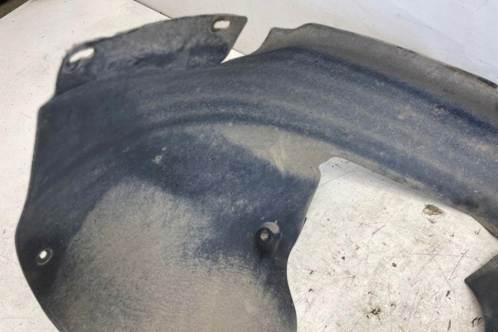 PASSAGE DE ROUE GAUCHE AVANT VW 1K5805977B 1.98L GASOLINE 2007
