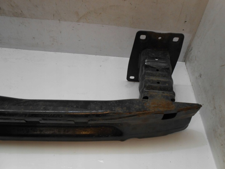 AUDI A3 8Y POUTRE PARE-CHOCS RENFORCEMENT ARRIÈRE 8Y0807309