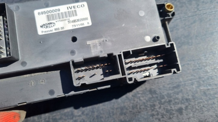 BOÎTE FUSIBLES IVECO DAILY IV 06- 69500009