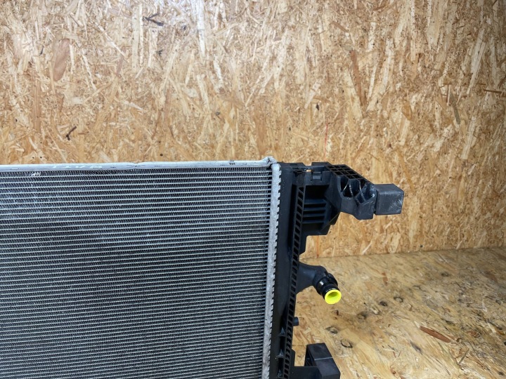 RADIATEUR EAU MERCEDES W177 W247 W118 X247 H247 A2475003800