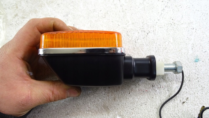 T271 SUZUKI GSX 750 1100 250 400 CLIGNOTANT NEUF 35601-49230