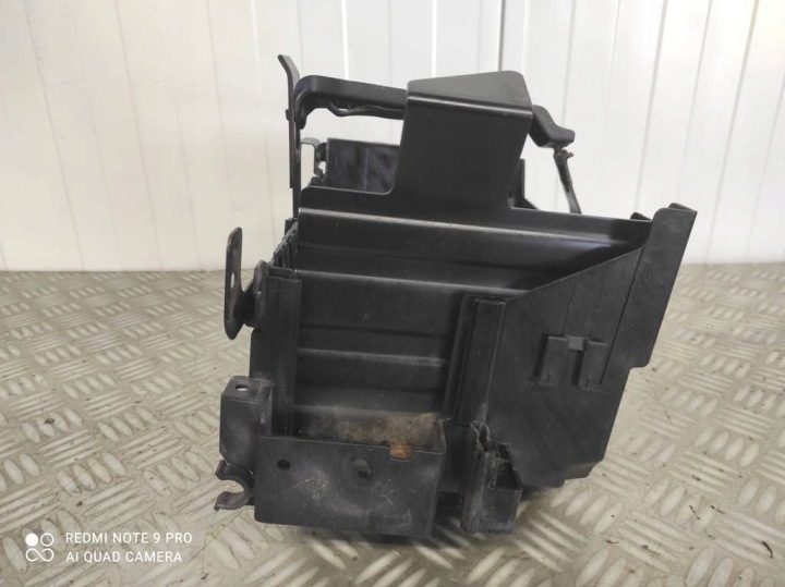 SUPPORT CHÂSSIS BATTERIE OPEL ASTRA J OPEL ZAFIRA C MERIVA B 13308434