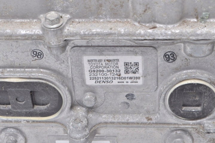 LEXUS IS III 300H 2.5 CONVERTISSEUR CONVERTISSEUR G9200-30132